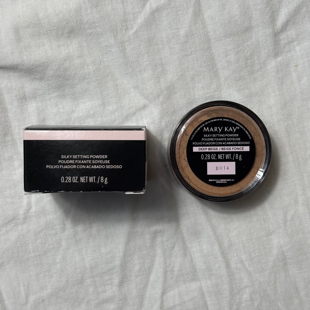 Mary Kay Silky Setting Powder Women's 0.28 oz Deep Beige Matte Minimalist